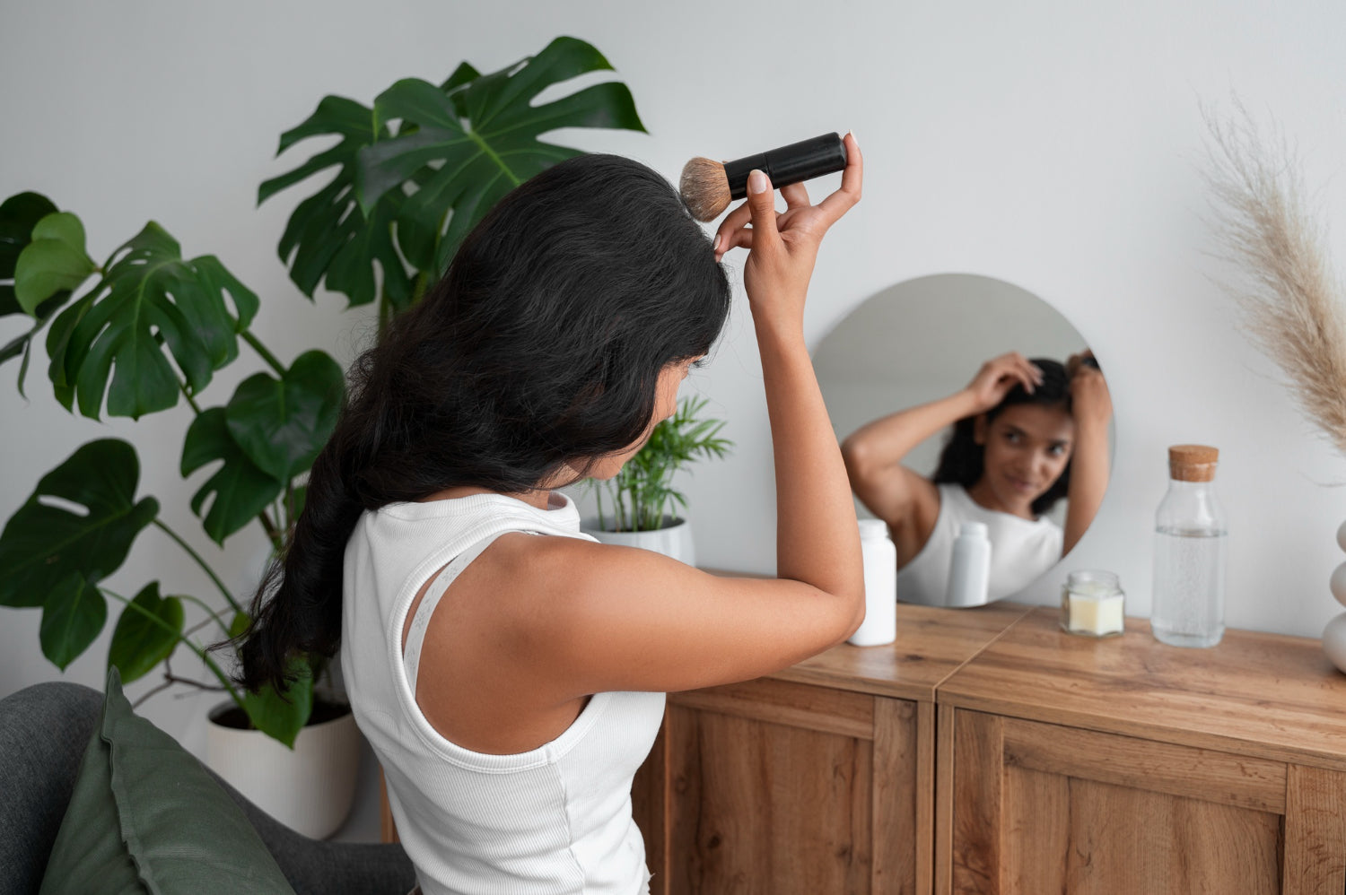 How to Choose Hair Care Products for Frizz and Flyaways