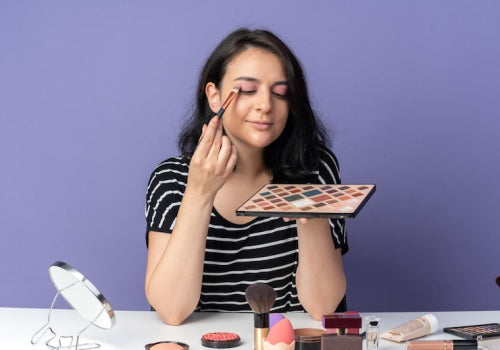 What Is the Difference Between Highlighter and Strobe Cream?