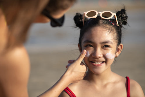 Sunscreen Lotion vs Sunscreen Stick: Which Is Easier for Daily Use?