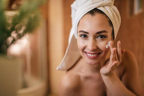 How to Build a Simple Routine With Sunscreen, Primer, and Skin Tint