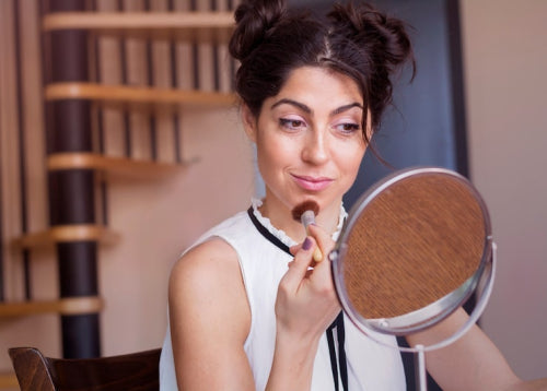 How Glow-First Beauty Products Complement Minimal Makeup Looks